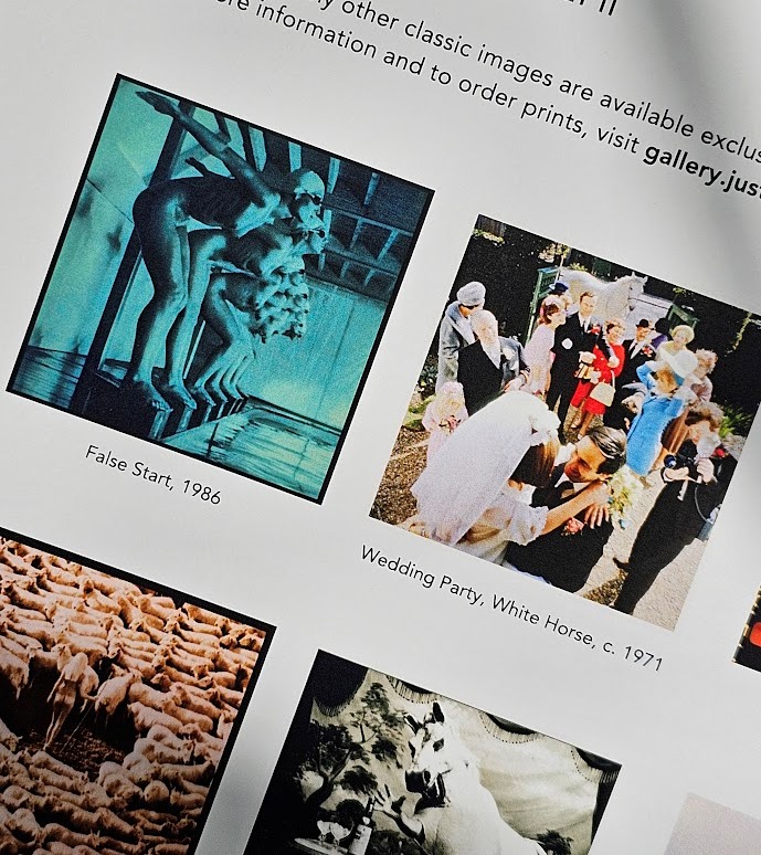 Catalogue Exposition Gare Robert Doisneau des Photos Beggars Banquet Rolling Stones par Michael Joseph été 2024 - exhibition brochure by Meg Ryan